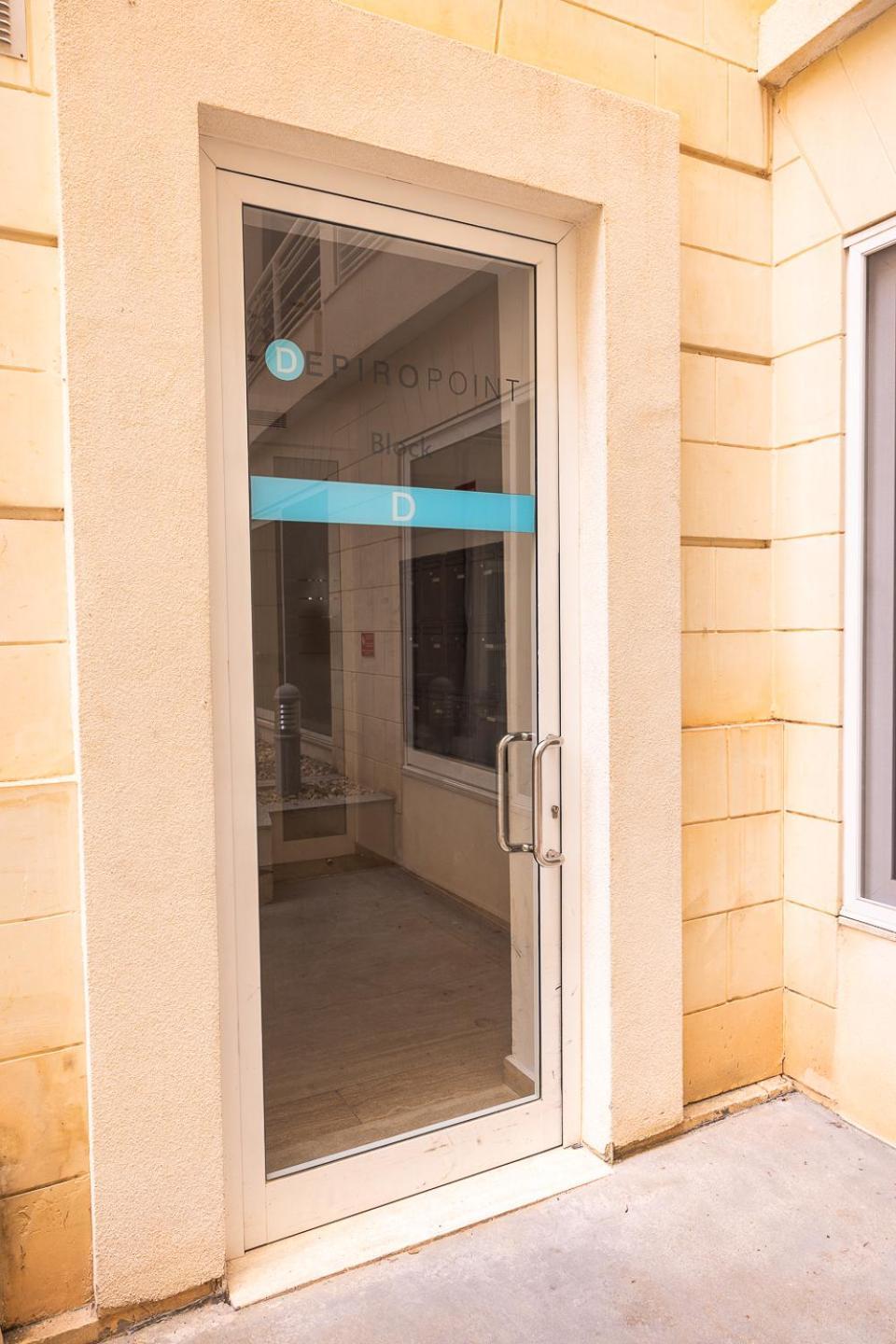 Balluta Bay Spacious Apt - 2Br スリーマ エクステリア 写真