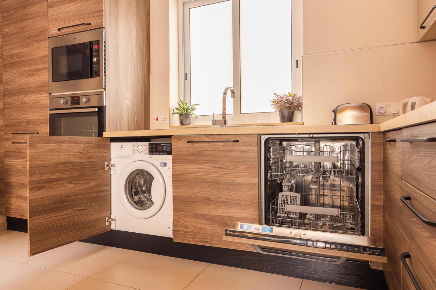 Balluta Bay Spacious Apt - 2Br スリーマ エクステリア 写真