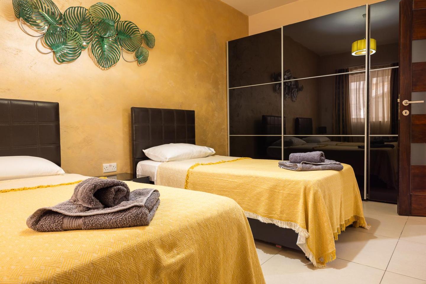 Balluta Bay Spacious Apt - 2Br スリーマ エクステリア 写真